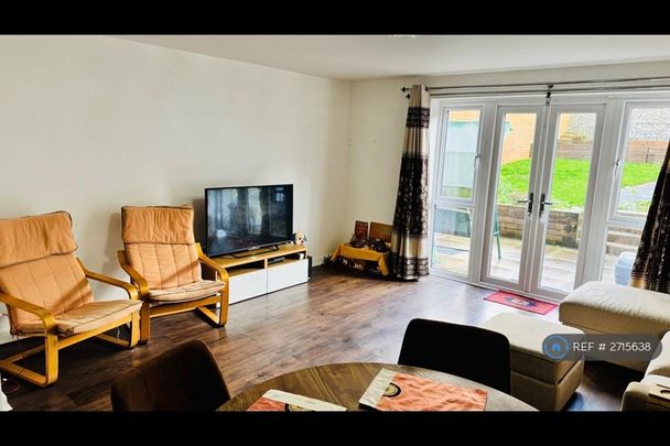 2 bedroom semi-detached house to rent - Photo 1