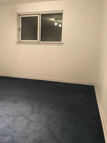 For Lease - 2186 Truscott Drive Unit# Upper, Mississauga, Ontario - Photo 5