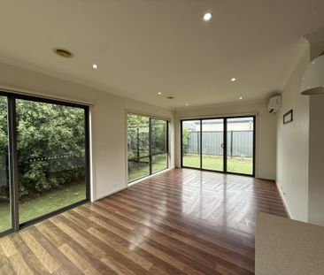 35 Tarlo Drive, Tarneit VIC, Belconnen - Photo 4