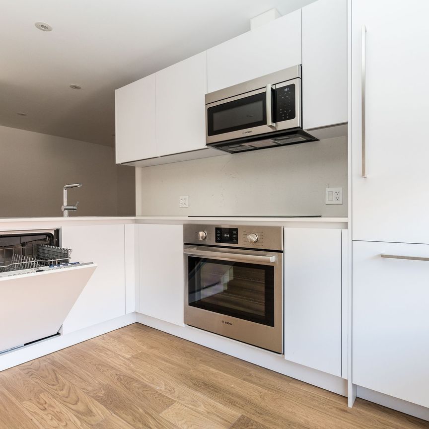 365 Eglinton Avenue East - Photo 1