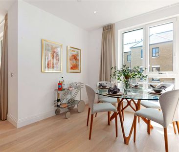 A luxury three bedroom apartment with riverside views. - Photo 1