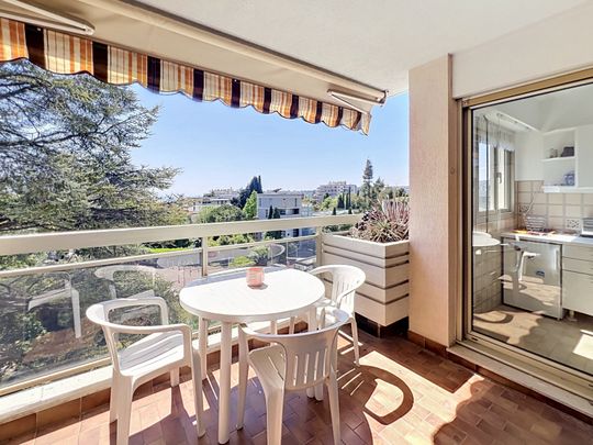 Location Appartement 2 pièces 49m² NICE 06100 - Photo 1