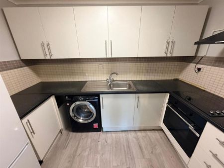 1 bedroom property to rent - Photo 4