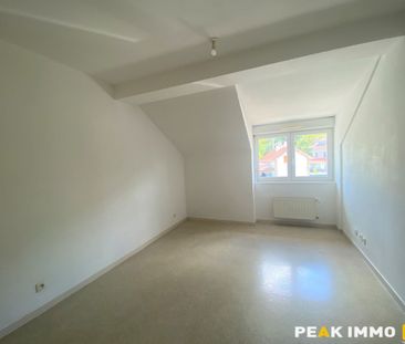 SAINT-CERGUES Appartement T2 avec stationnement couvert et - Photo 3