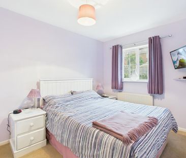 3 bedroom end of terrace house to rent - Photo 5