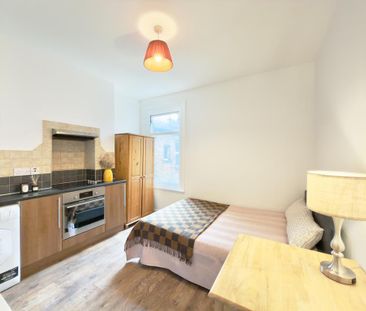 Studio to rent - Photo 4