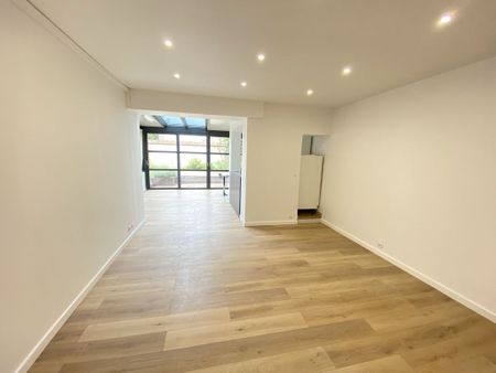 Location Appartement 2 pièces 56m² - Photo 3