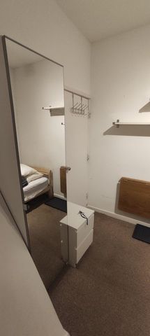 Room in a Shared House, Elbury Drive, E16 - Photo 3