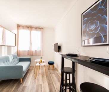 Location Maison 5 pièces 10m² - Photo 6