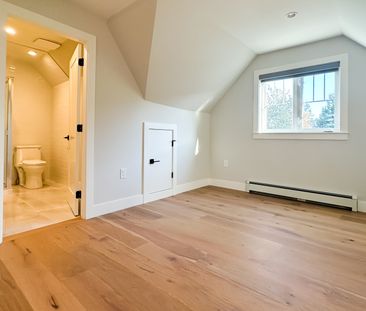 Executive Living: 4 Bedroom + Office Home W/ High End Finishes. Dou... - Photo 5