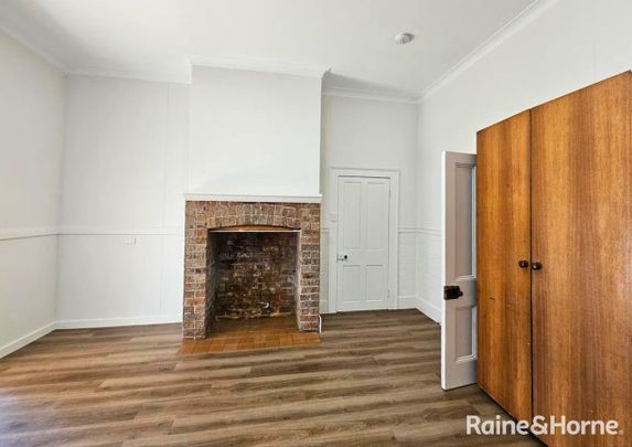 Modern Country Living in Pyree - Photo 1