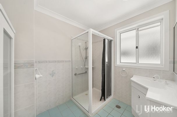 12 Cassidy Street, Queanbeyan West NSW 2620 - House For Rent | Domain - Photo 1