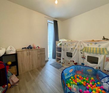 TE HUUR: Centraal gelegen 2-slaapkamer-appartement met tuin en carp... - Foto 3