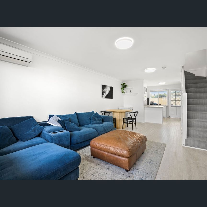 1/52 Kent Street, Rockingham, WA 6168 - Photo 1