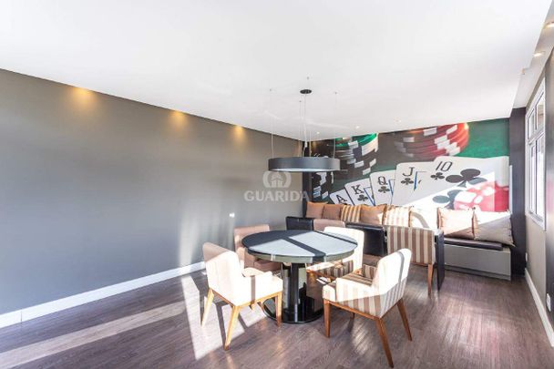 Apartamento com 2 dormitórios, sendo 1 suíte, mobiliado, e 1 vaga de garagem no Bairro Humaitá - COD: 17553 - Photo 1
