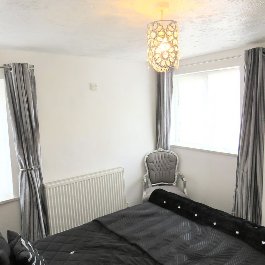 Main Street, Thetford, Hockwold - Photo 1