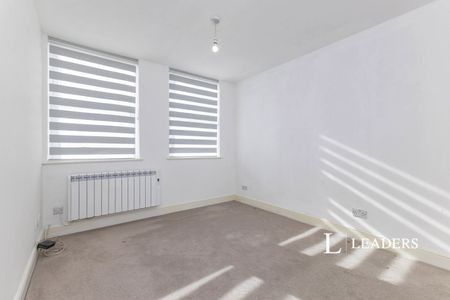 maisonette to rent Windsor Street, KT16 - Photo 5