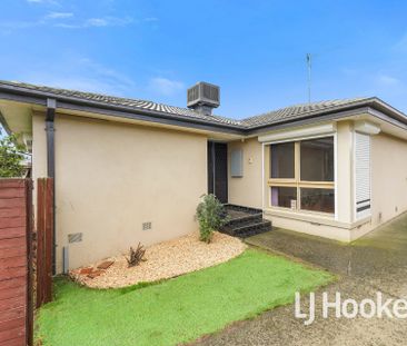 7 Delacombe Drive, Hampton Park VIC - Photo 5
