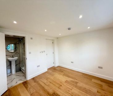 1 bedroom in a house share to rent - Photo 6