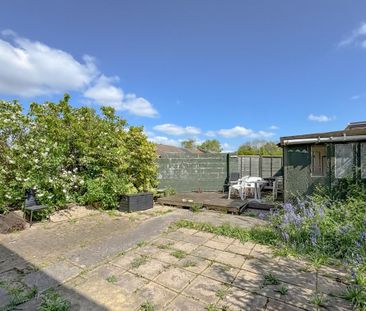 1 bedroom in a house share to rent - Photo 6