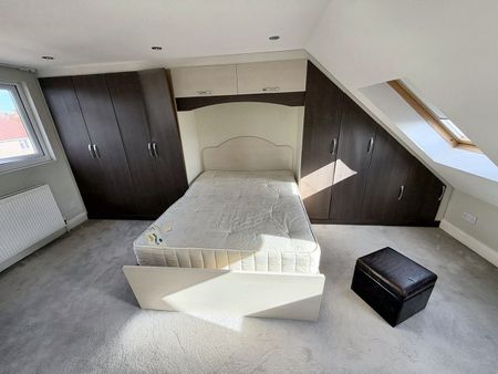 4 Bed Semi-Detached House, Cranford Lane, TW5 - Photo 5