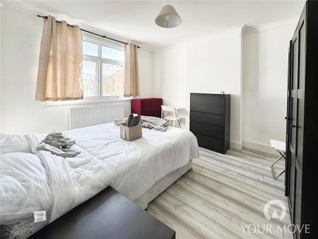 4 bedroom detached house to rent - Photo 4