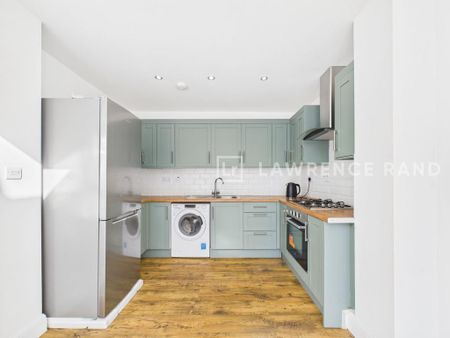 5 bedroom semi-detached house to rent - Photo 5