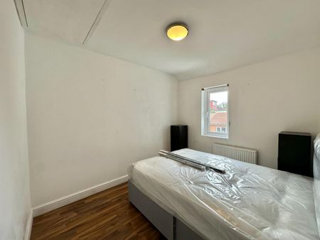 4 bedroom House To Let Total Size: 980 SQ FT - Photo 5