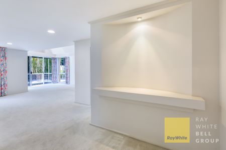 7011 Marine Drive East, Sanctuary Cove QLD 4212 - House For Rent - $1,800 | Domain - Photo 5