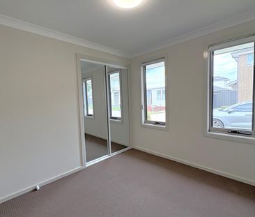 Modern 3-Bedroom Family Home ready for move in! - Photo 2