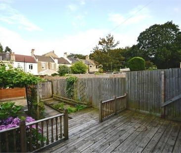 3 bedroom terraced house to rent - Photo 6