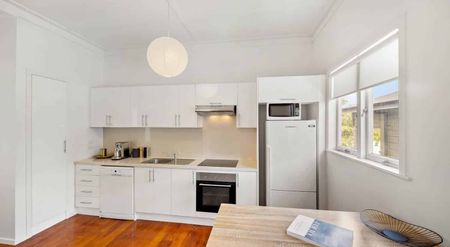 Sunny 2-Bedroom Home in the Heart of Westmere - Photo 3