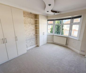 4 bedroom semi-detached house to rent - Photo 5