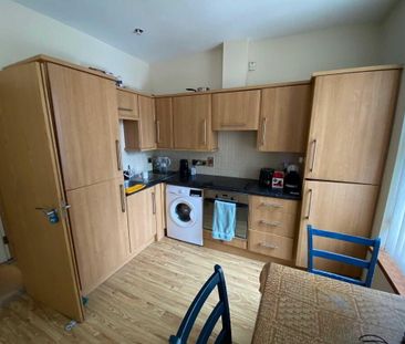 Apt 2 4, Templemore Avenue, Albertbridge, Belfast, BT5 4FT - Photo 4