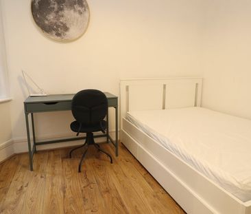 Room in a Shared Flat, Scott Ellis Gardens, NW8 - Photo 3