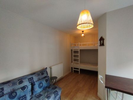 Location Appartement 3 pièces 50m² LA BOURBOULE 63150 - Photo 2