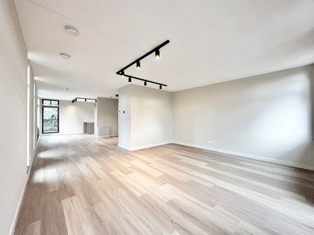 Appartement te huur: Kometensingel 90-B 1033 BX Amsterdam - Foto 2