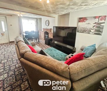 Queens Road, Skewen, NEATH - Photo 2