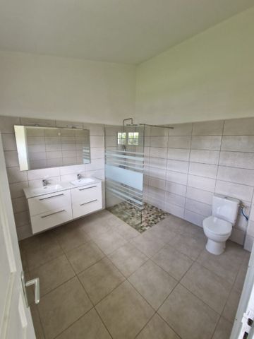 Location maison 5 pièces, 128.28m², Fort-de-France - Photo 5