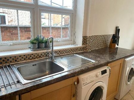 6 bedroom house to rent - Photo 2