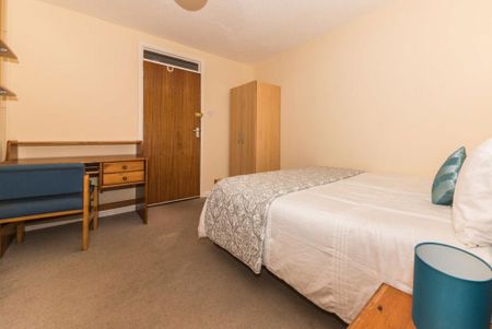 4 bedroom house to rent - Photo 5