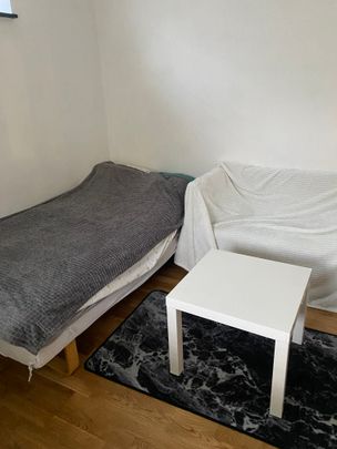 Backadalsgatan, Hisings Backa - Photo 1