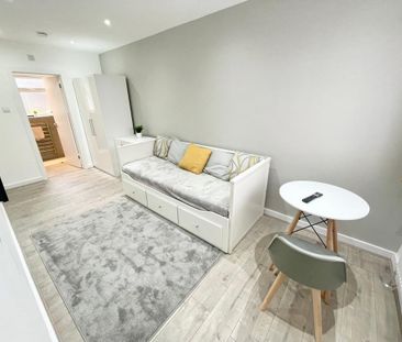 1 bedroom house of multiple occupation to rent - Photo 1