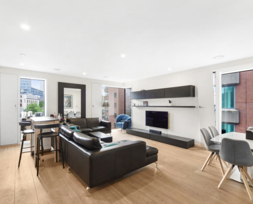 Cubbitt House - Photo 1