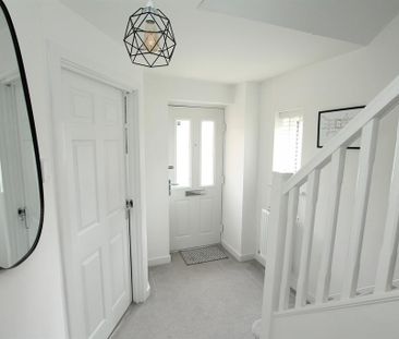 3 bedroom detached house to rent - Photo 4