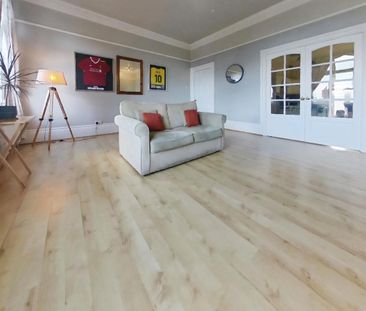 2 bedroom apartment to rent - Photo 3