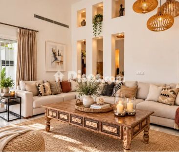 Chalet unifamiliar en alquiler en Avenida de la Jacaranda, 1 - Photo 3