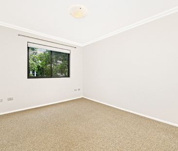 Split Level Apartment In Great Location - Photo 4