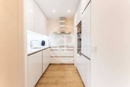 Luxury Apartment for rent in Barcelona, Spain - Photo 4