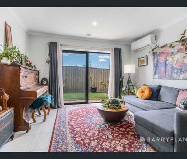 Modern, Low-Maintenance Living with North-Facing Yard - Photo 3